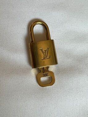 Authentic Louis Vuitton Lock & Key #304 Gold Brass Padlock